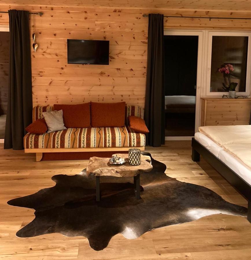 Zirben Appartement Zwischen Berg Und See Щайндорф ам Осиахер Зее Екстериор снимка